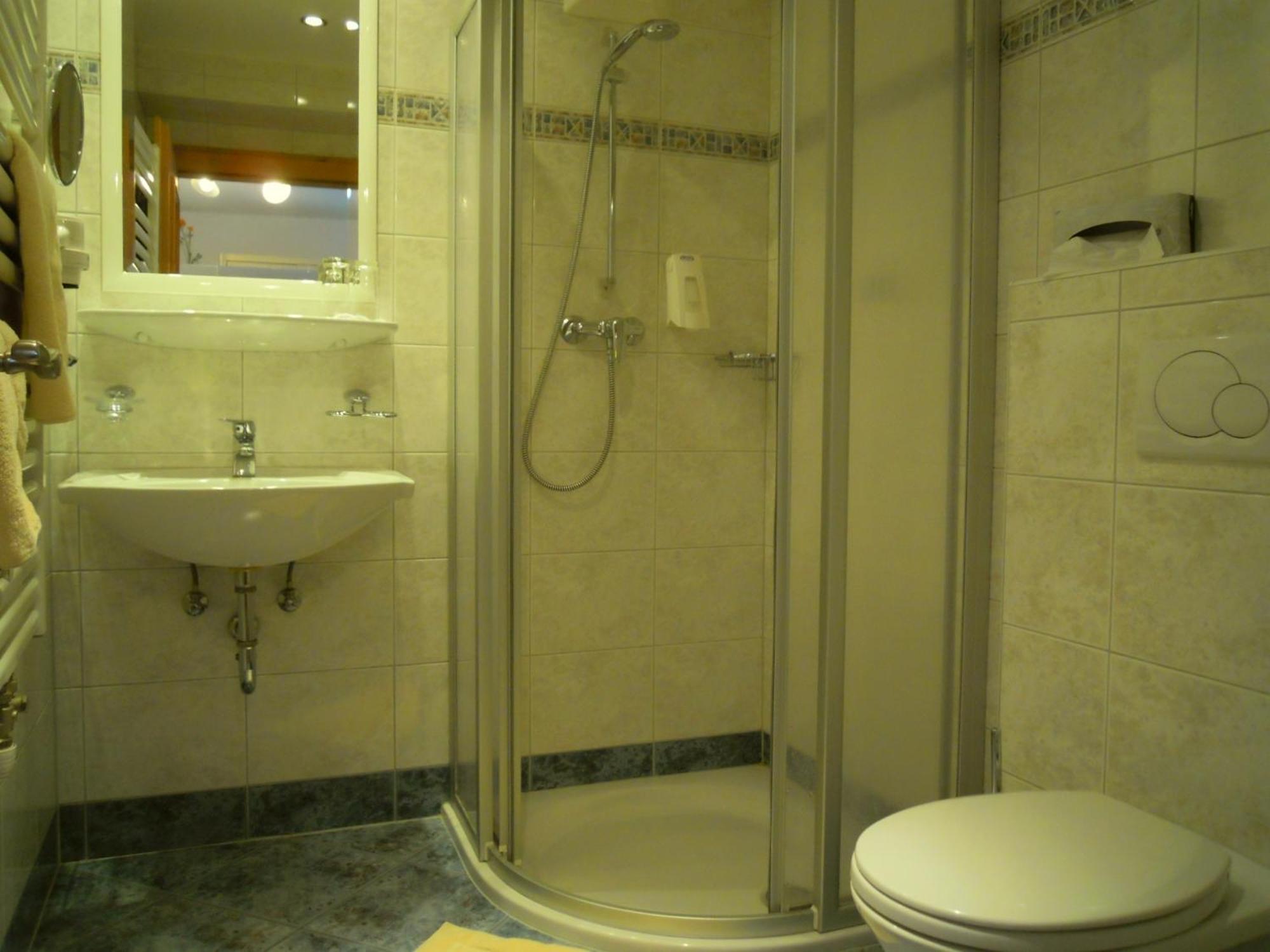 Hotel Garni Alpenland Altenmarkt im Pongau Rom bilde