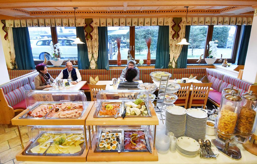 Hotel Garni Alpenland Altenmarkt im Pongau Eksteriør bilde