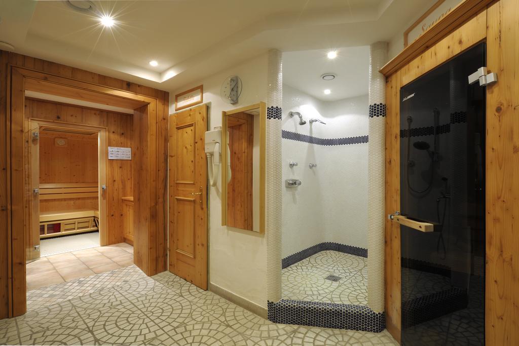 Hotel Garni Alpenland Altenmarkt im Pongau Eksteriør bilde