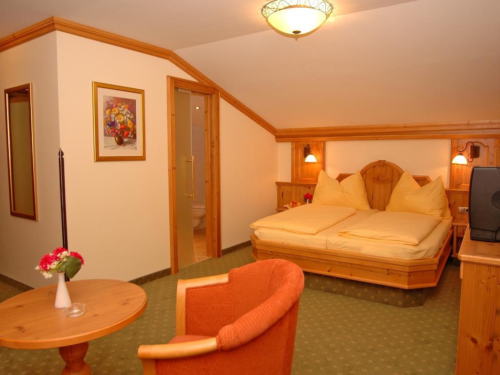 Hotel Garni Alpenland Altenmarkt im Pongau Rom bilde