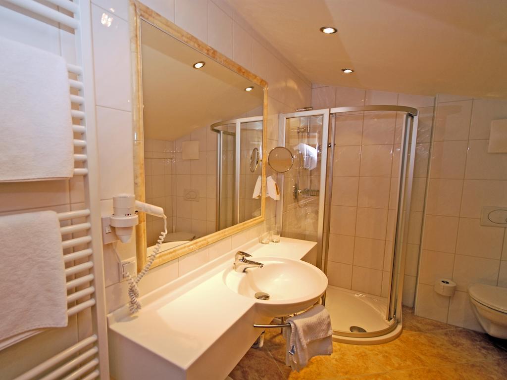 Hotel Garni Alpenland Altenmarkt im Pongau Rom bilde