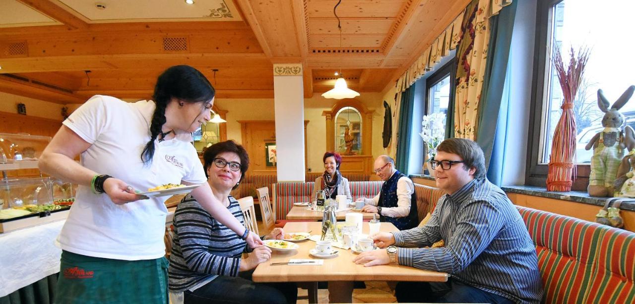 Hotel Garni Alpenland Altenmarkt im Pongau Eksteriør bilde